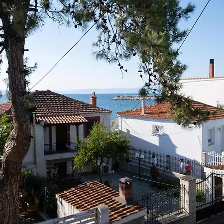 Our Parent's House. Family House For Rent Holiday home